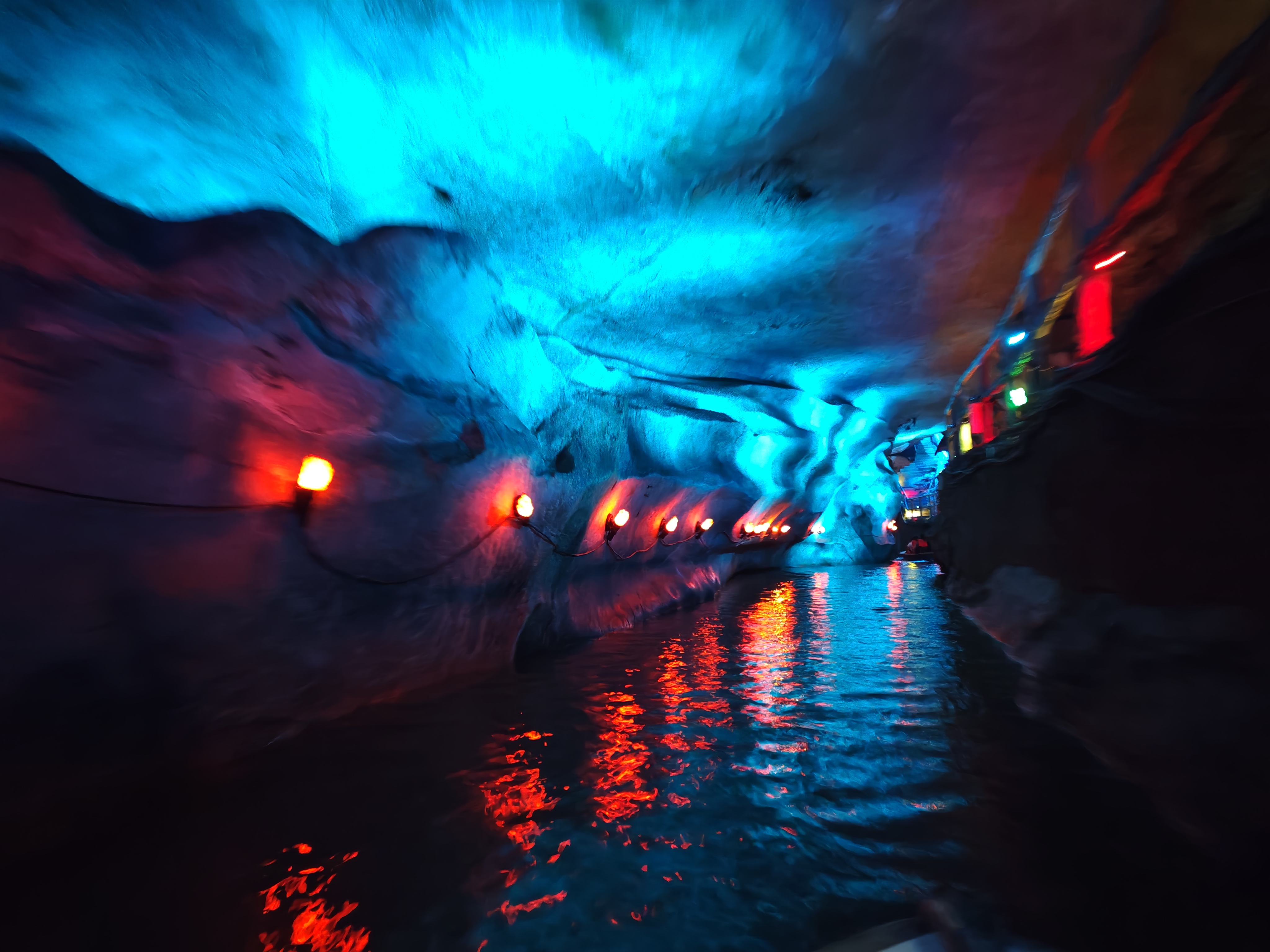 溶洞避暑记:一家三口的金华双龙洞+地下长河毕业游奇遇 溶洞避暑记:一家三口的金华双龙洞+地下长河毕业游奇遇